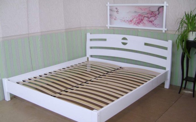 Белая Деревянная Кровать