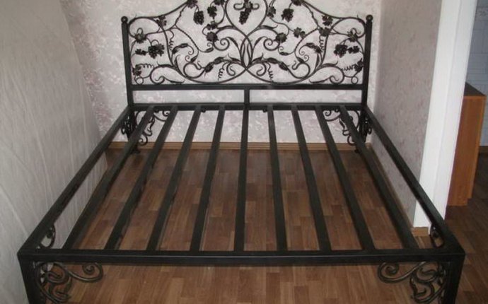 Кровать из Металла